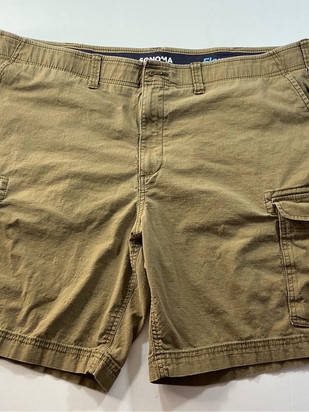 Sonoma Men’s Olive/Tan Cargo Shorts